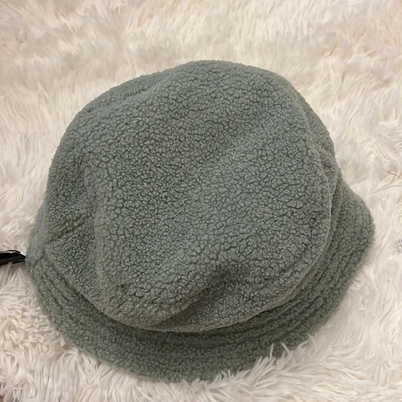 STEVE MADDEN Sherpa Bucket Hat mint - Picture 7 of 7